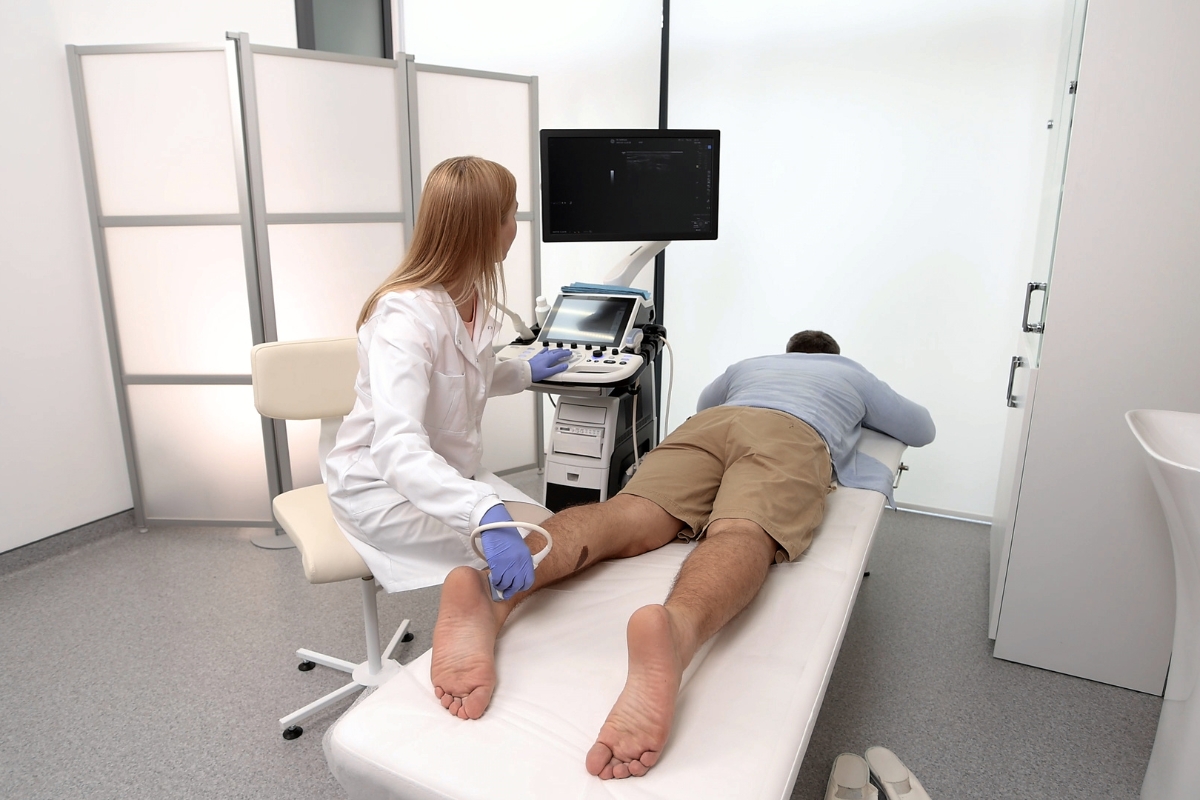 cold-laser-therapy-specialist-in-beverly-hills